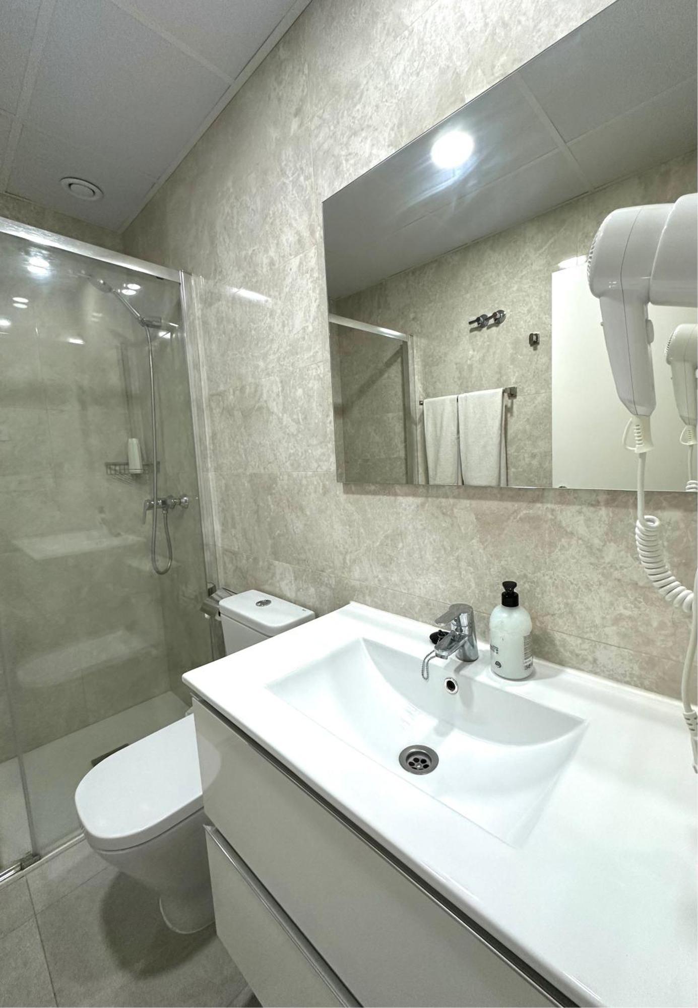 Apartamentos Turisticos Victoria Almuñécar Dış mekan fotoğraf