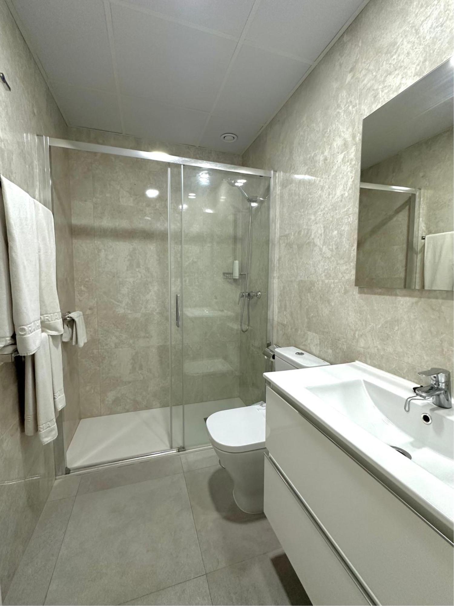 Apartamentos Turisticos Victoria Almuñécar Dış mekan fotoğraf