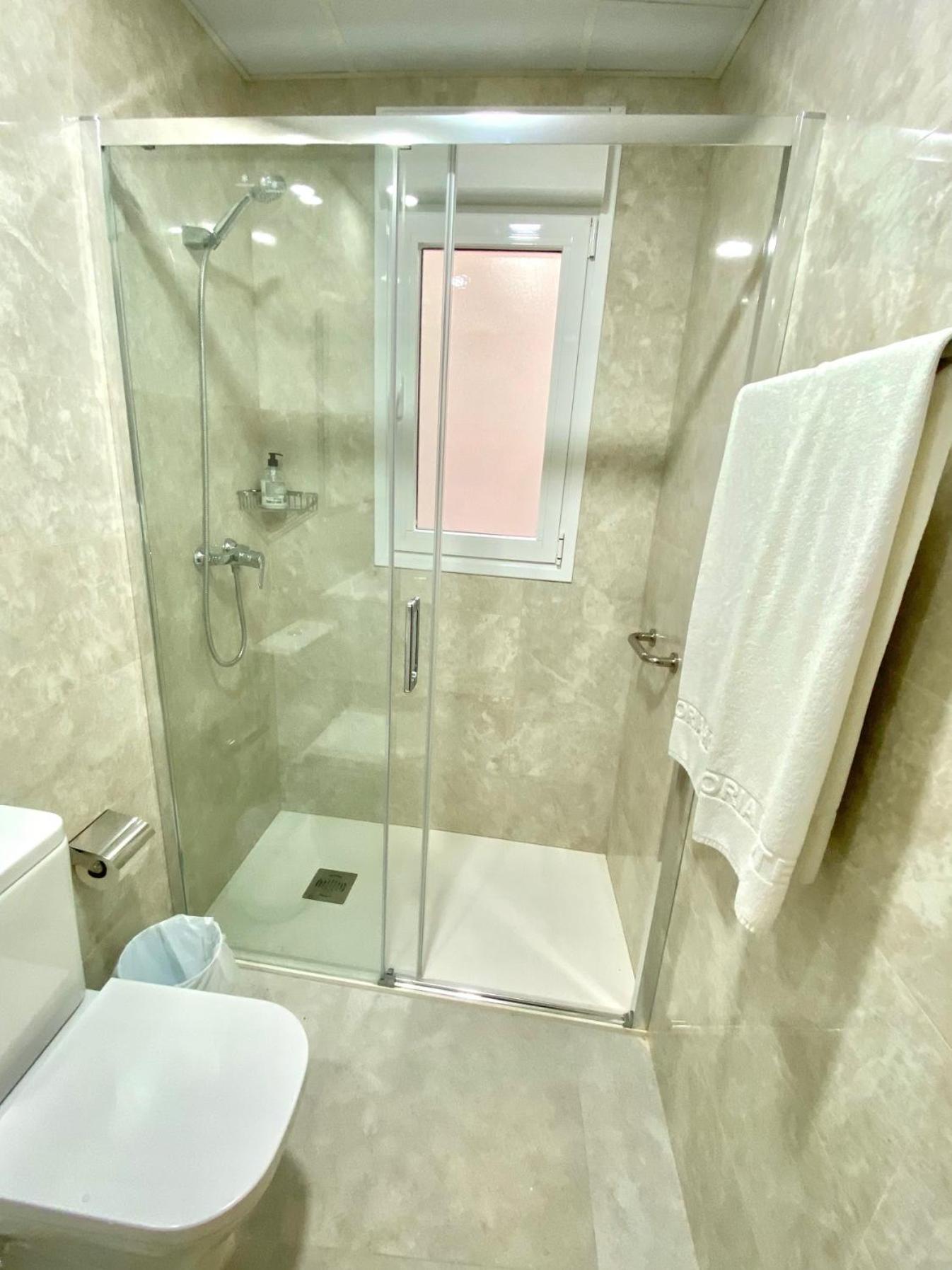 Apartamentos Turisticos Victoria Almuñécar Dış mekan fotoğraf