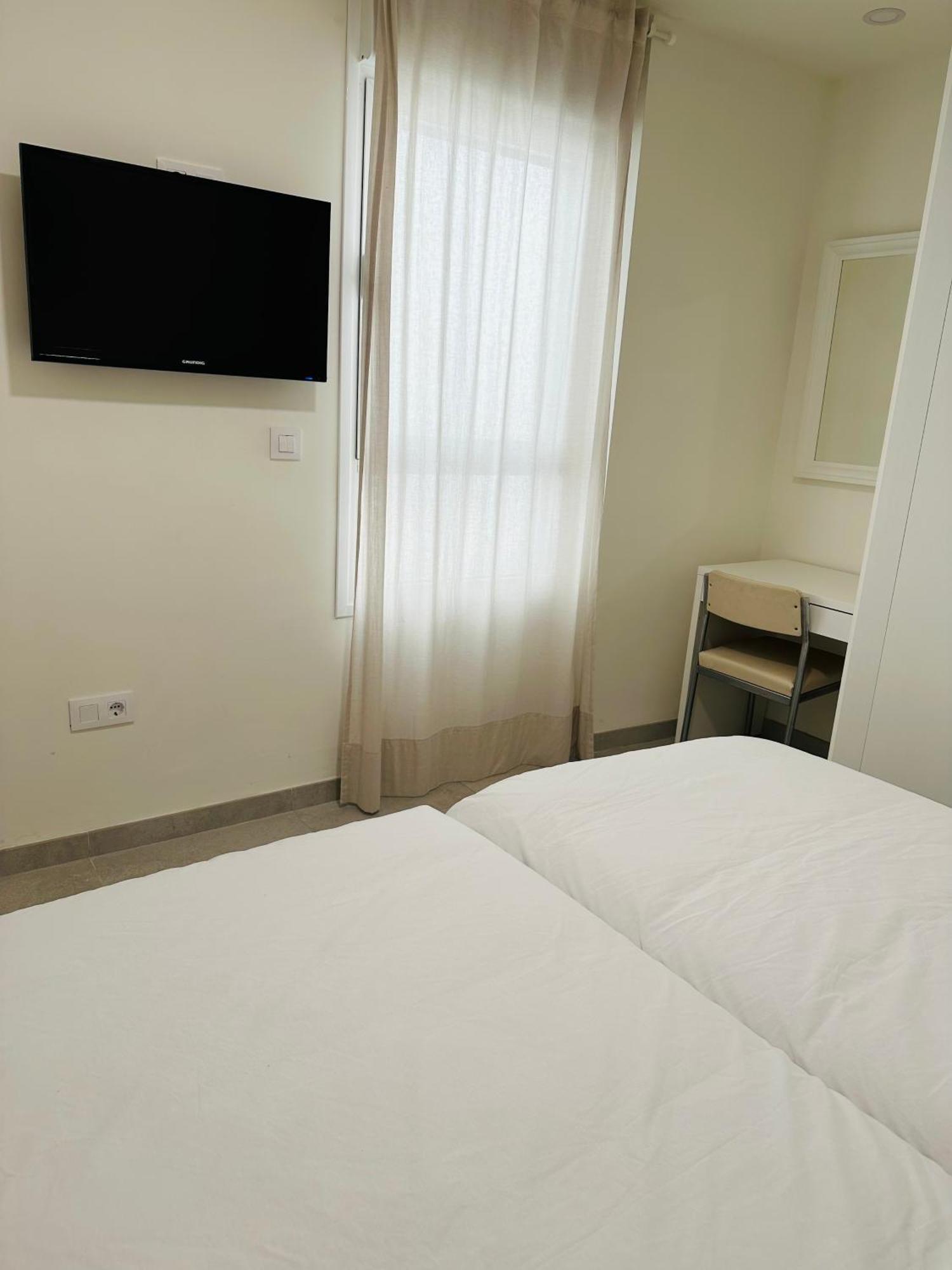 Apartamentos Turisticos Victoria Almuñécar Dış mekan fotoğraf